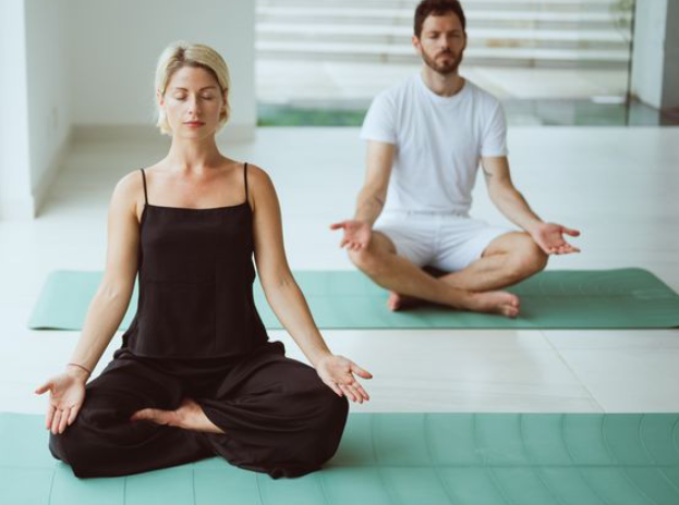 Meditation retreat programs